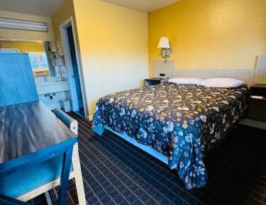 Queen Room