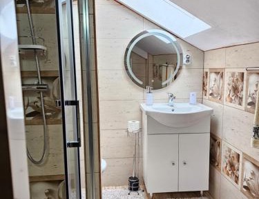 Deluxe Queen Room with Two Queen Beds