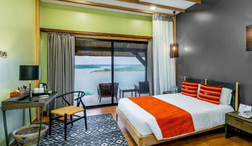 Deluxe Queen Room