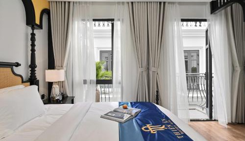 Standard King Room