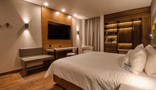 Superior King Room