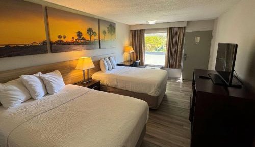 Double Room with Two Double Beds - Smoking