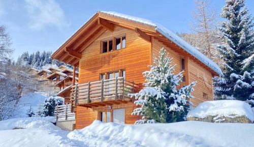 Superior Chalet