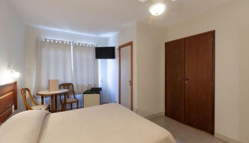 Apartment with Garden View