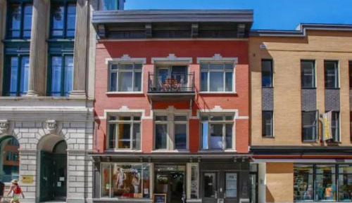 Deluxe Apartment