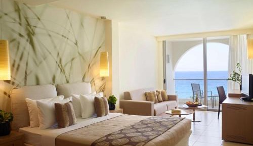 Deluxe Room with Sea View