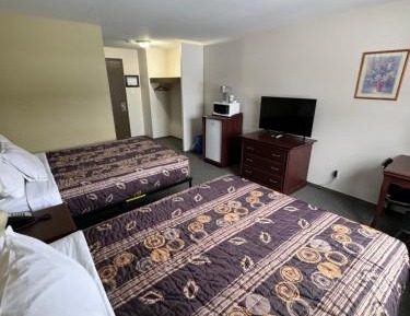 Standard Queen Room with Two Queen Beds