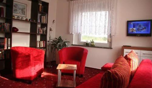 Superior One-Bedroom Apartment
