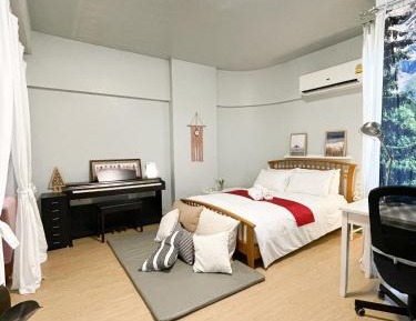 Studio with Sofa Bed