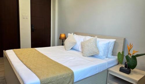 Queen Room with Balcony