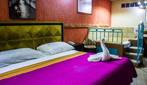 King Room with Spa Bath