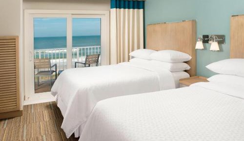 Suite, 2 Queen, Sofa bed, Oceanfront, Balcony