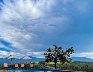 Deluxe Double or Twin Room with Mountain View