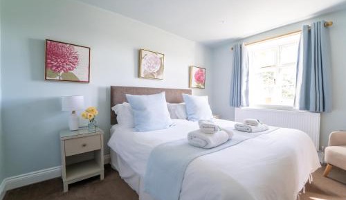 Deluxe Double Room with Shower