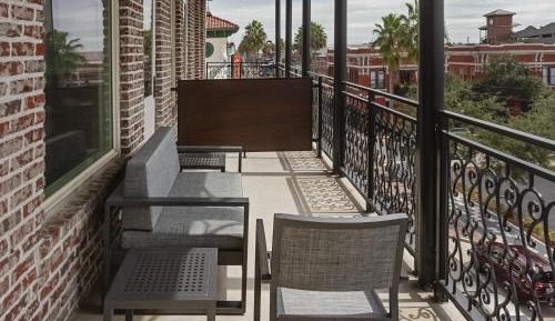 Junior Suite with Balcony