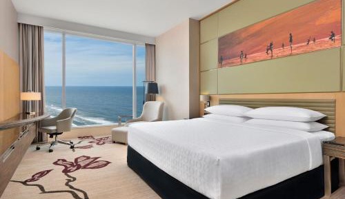 Sheraton Club King Room with Ocean View - Club Lounge Access with 15% spa discount per room + 15% F&B discount per room + Early check in and Late Checkout subject to availability