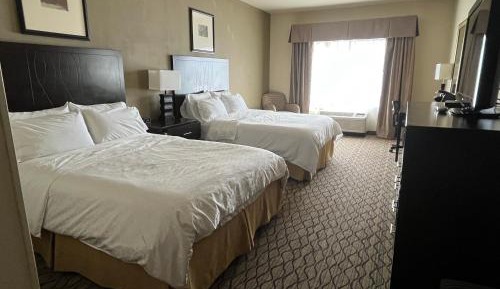 Standard Room with Two Queen Beds