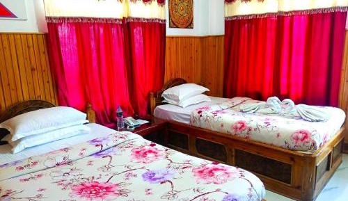 Twin Room with Balcony