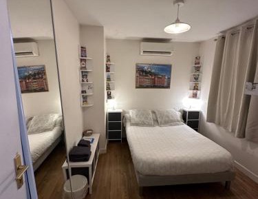Double Room with Shared Bathroom