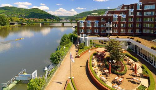 Guest room, 1 King, River view