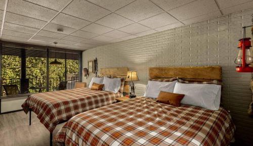 Queen Room with Two Queen Beds