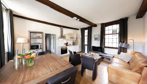 Two-Bedroom Apartment -Konzen