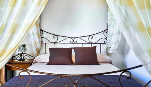 Queen Room with Spa Bath