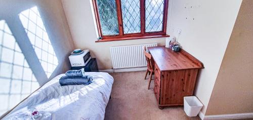 Single Room with Private Bathroom