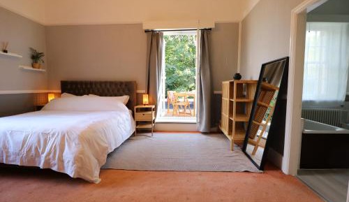 King Room with Balcony