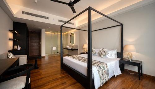 Deluxe King Room