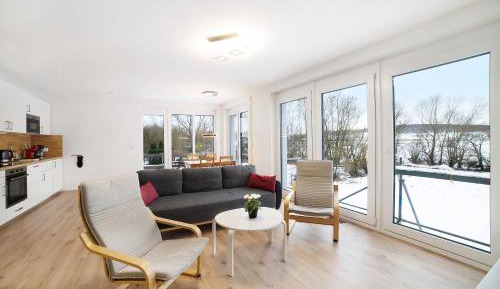 Superior One-Bedroom Apartment with Balcony