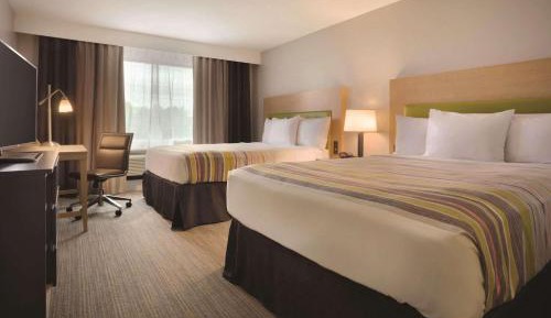 Queen Room with Two Queen Beds - Non-Smoking