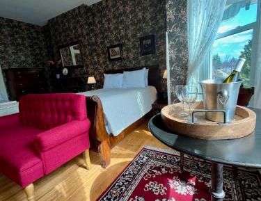 Superior Queen Room