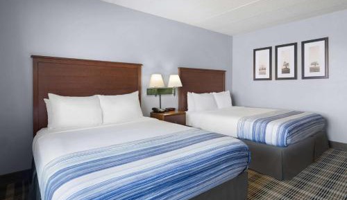 Deluxe Queen Room - Mobility Access/Non-Smoking