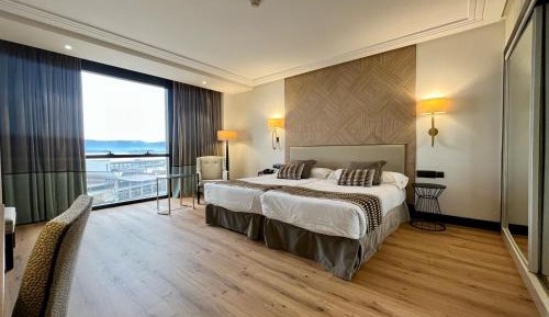 Twin Room with Sea View