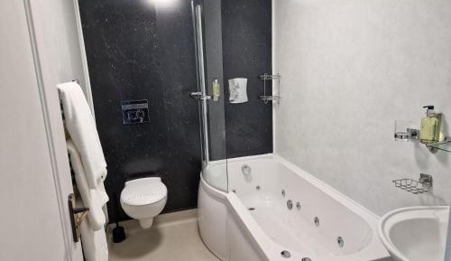 Superior King Suite