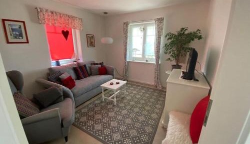 One-Bedroom Holiday Home