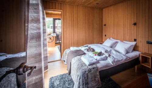 Suite with Lake View and Spa access
