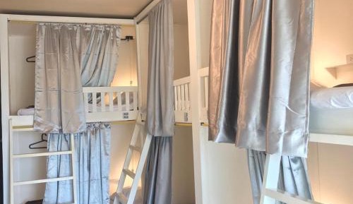 Bunk Bed in Mixed Dormitory Room