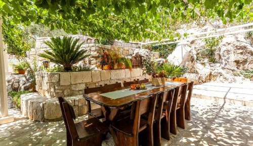 Seven-Bedroom Holiday Home