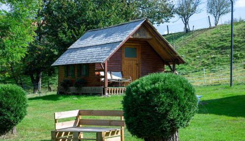 Bungalow with External Shared Bathroom