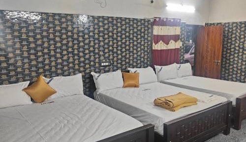 Deluxe Family Room