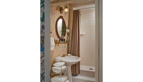 Deluxe Double Room with Bath