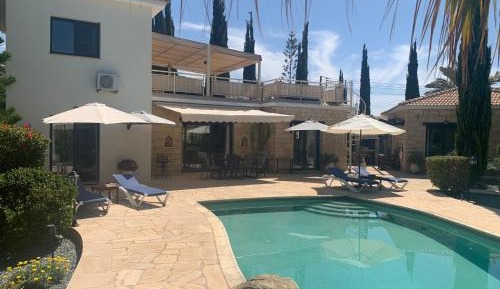 Deluxe Villa