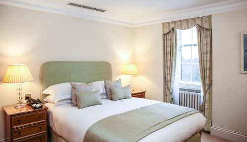 Luxury Two Bedroom Duplex Apartment