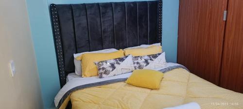 Two-Bedroom Deluxe Apartment with Balcony