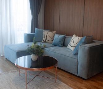 One-Bedroom Apartment with Balcony