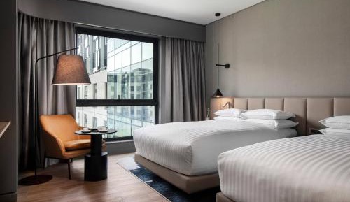 2 Bedroom Apartment, Bedroom 1: 1 King, Bedroom 2: 2 Double