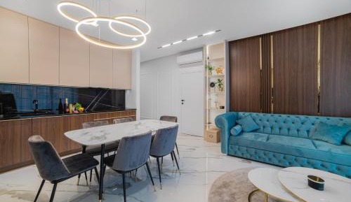 Three-Bedroom Apartment with Water View