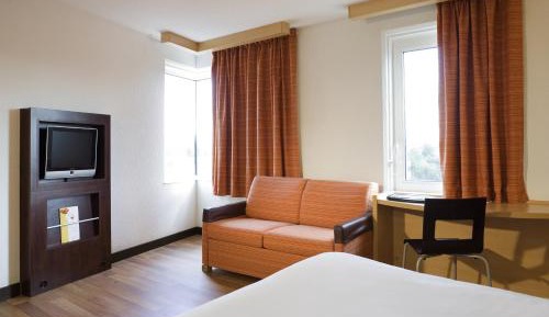 Standard Room with One Double Bed